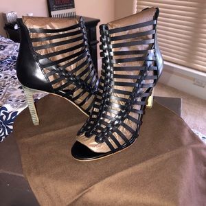 Elie Tahari Heels *Never Worn*